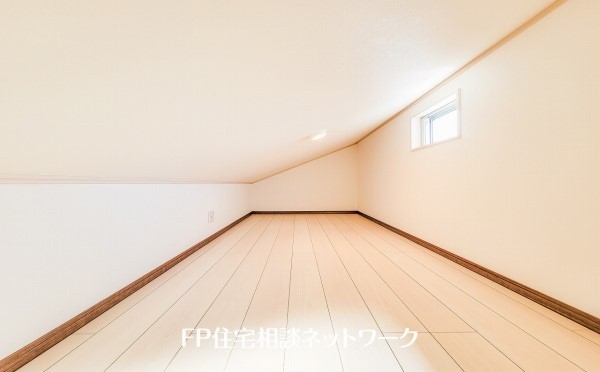 小屋裏収納