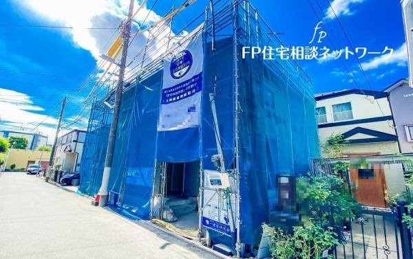 外観:現地外観写真（建築中）