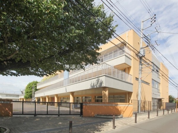 周辺環境:三鷹市立東台小学校