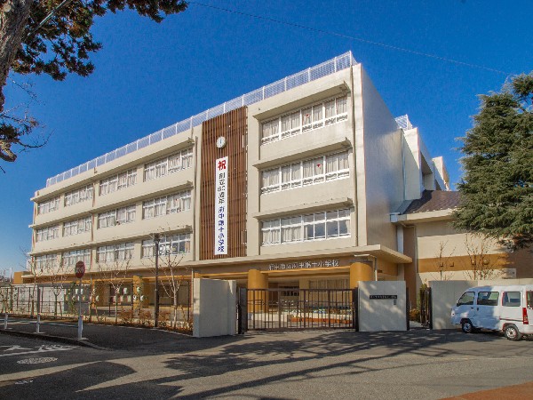 周辺環境:府中市立府中第十小学校(登校距離も近く、小学生のお子様がいらっしゃるご家庭には嬉しいですね。)