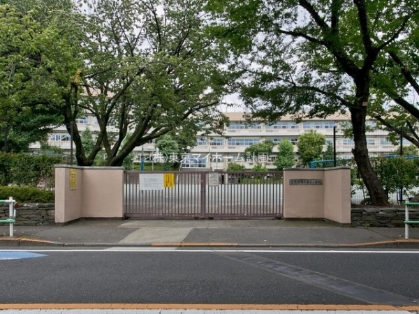 周辺環境:武蔵野市立第二小学校