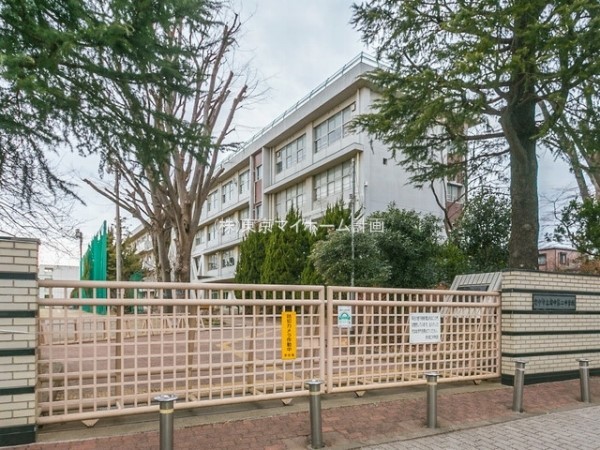 周辺環境:府中市立府中第二中学校