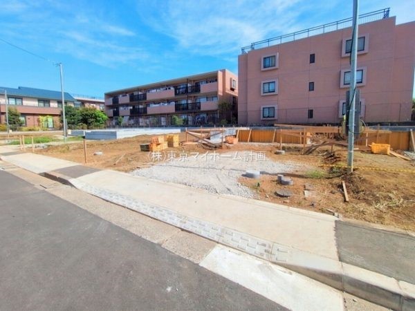 外観:現地外観写真(建築中)