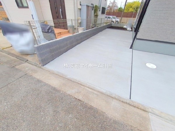 外観:カースペース