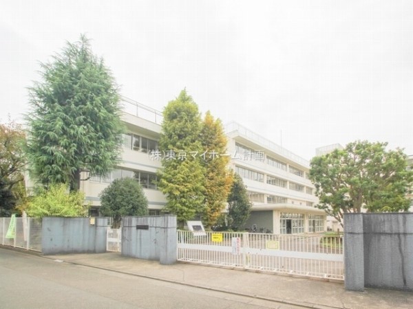 周辺環境:府中市立四谷小学校