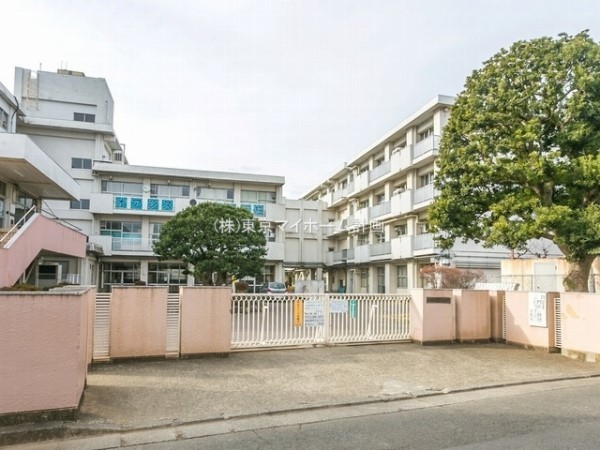 周辺環境:府中市立府中第八中学校