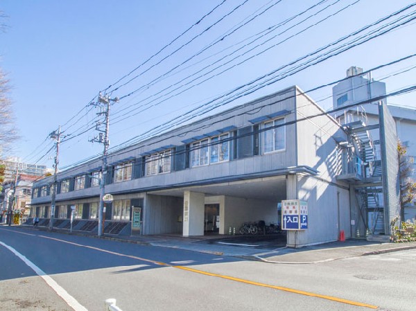 周辺環境:田無病院(患者、その家族の立場にたった医療と介護を提供。また、地域の医療と介護の融合を目指している病院です。)