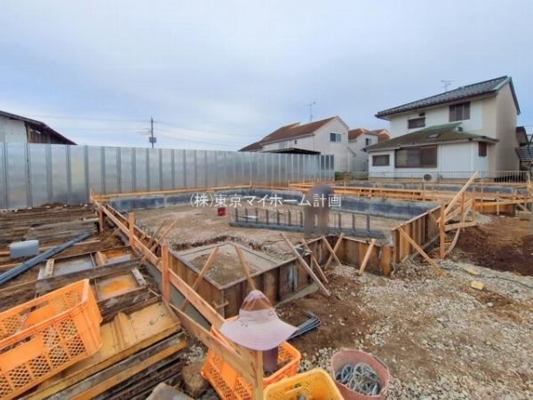 外観:現地外観写真（建築中）