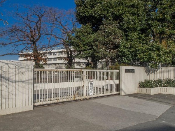 周辺環境:府中市立小柳小学校