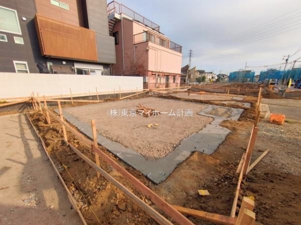 外観:現地外観写真（建築中）