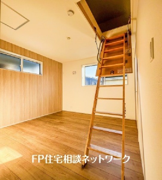 小屋裏収納