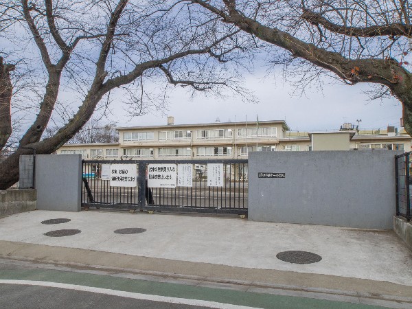 周辺環境:小平市立小平第十一小学校