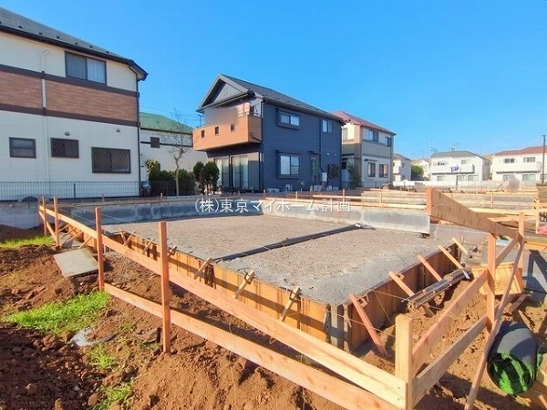 外観:現地外観写真（建築中）