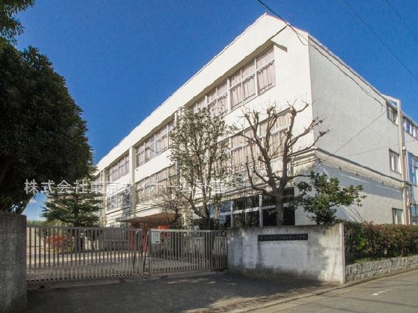 周辺環境:国立市立第二中学校