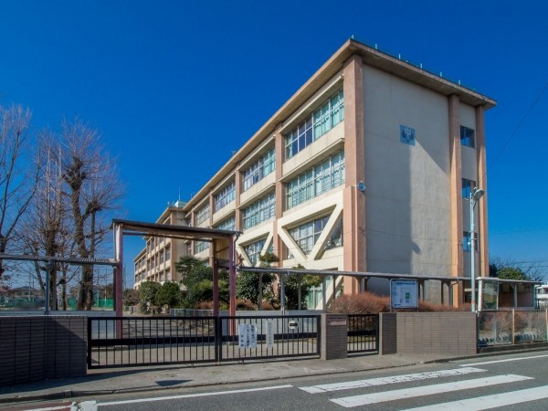 周辺環境:東大和市立第三中学校