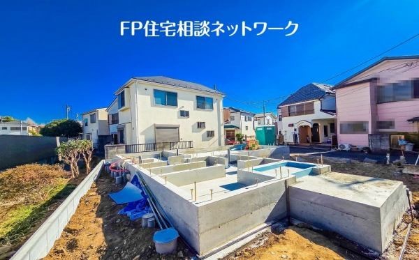 外観:現地外観写真（建築中）
