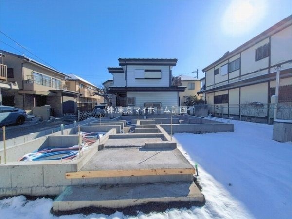 外観:現地外観写真（建築中）