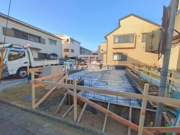 外観:現地外観写真（建築中）