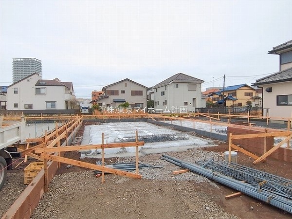 外観:現地外観写真（建築中）