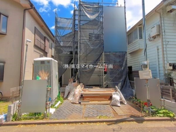 外観:現地外観写真（建築中）
