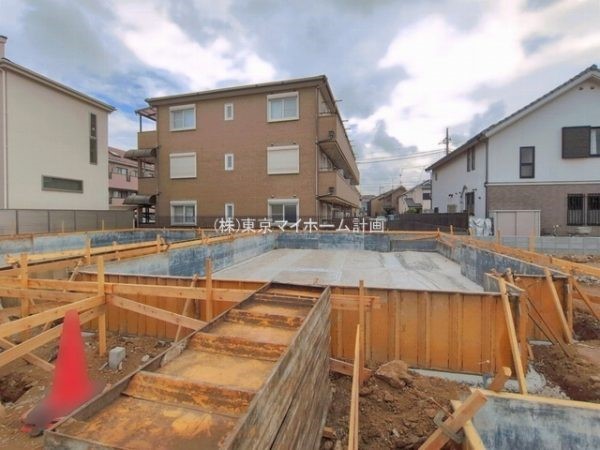 外観:現地外観写真（建築中）