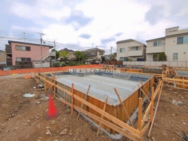 外観:現地外観写真（建築中）