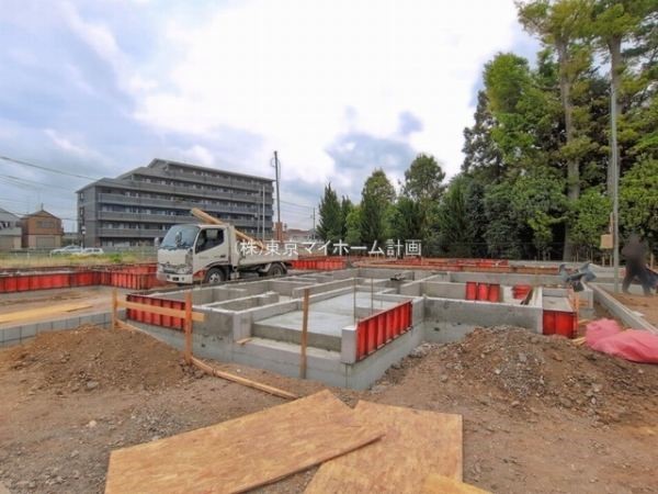 外観:現地外観写真（建築中）