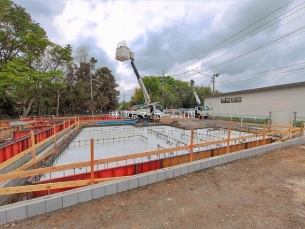 外観:現地外観写真（建築中）