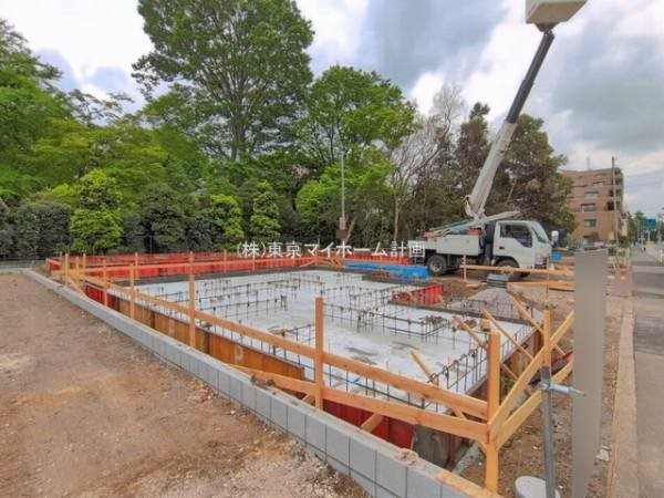 外観:現地外観写真（建築中）
