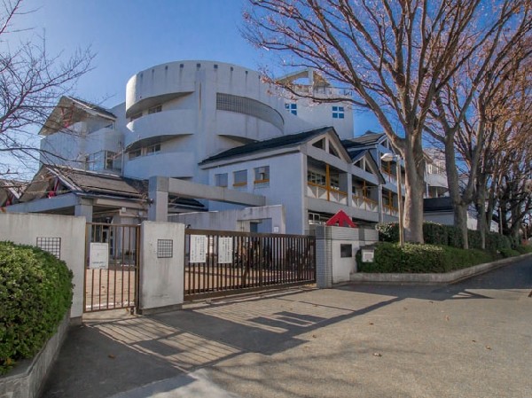 周辺環境:小平市立小平第六小学校(教育目標は「元気でじょうぶな子　よく考えてやりぬく子　仲よくできる子　進んで働く子」です。)