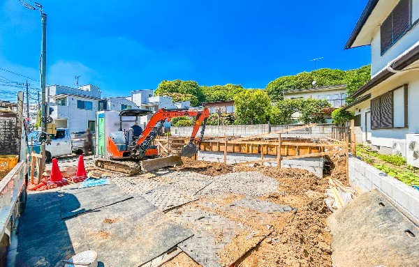 外観:現地外観写真（建築中）