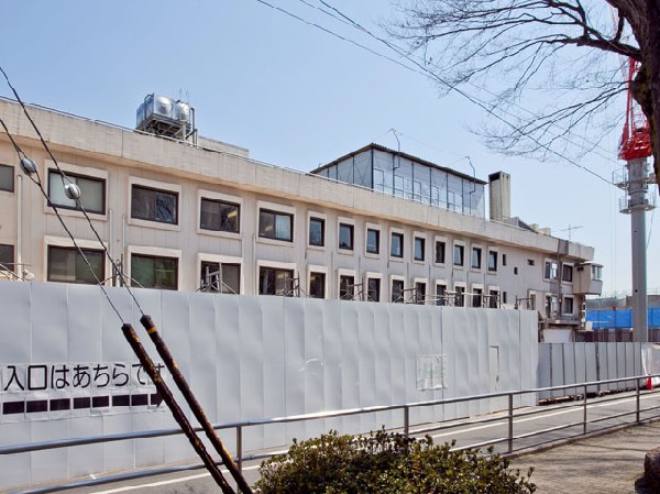 周辺環境:医療法人財団立川中央病院(立川周辺の地域に根差し、信頼される医療を目指す病院です。)