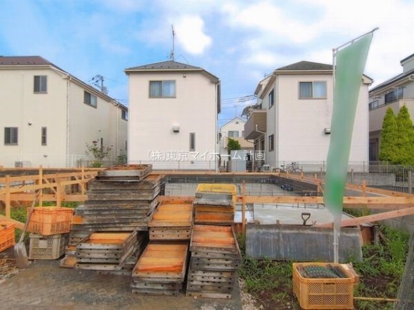 外観:現地外観写真（建築中）