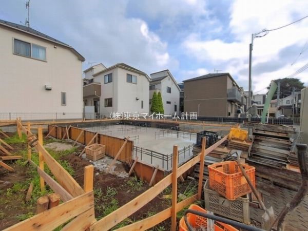 外観:現地外観写真（建築中）
