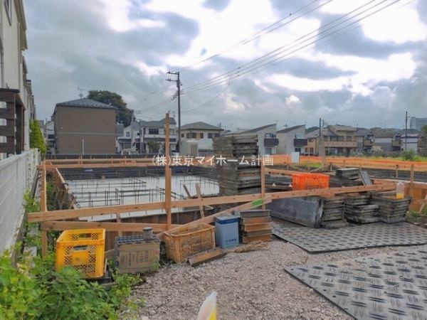 外観:現地外観写真（建築中）