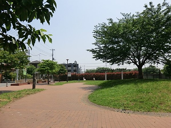 周辺環境:西府ふれあい公園