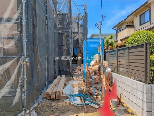 外観:現地外観写真（建築中）