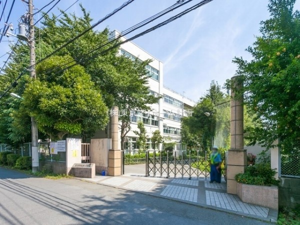 周辺環境:国分寺市立第一中学校