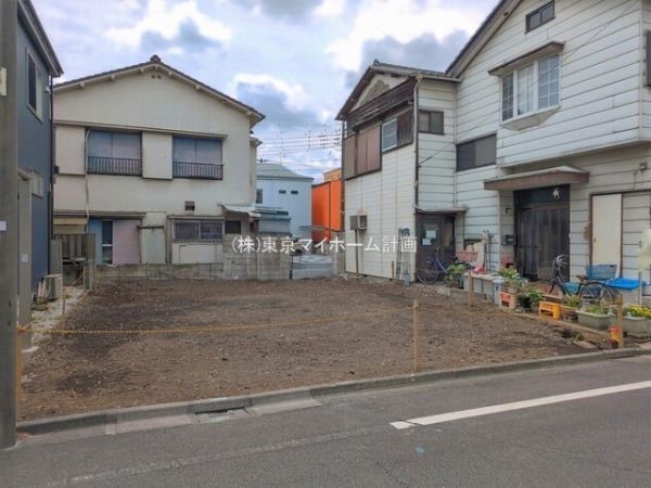 外観:現地外観写真（建築中）
