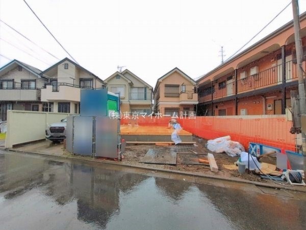 外観:現地外観写真（建築中）