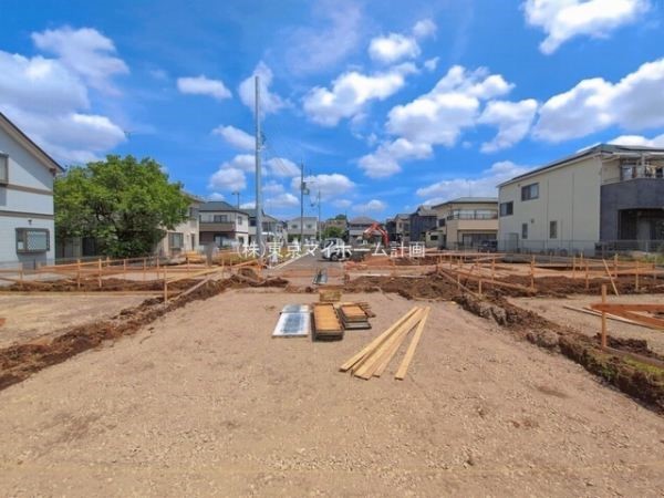 外観:現地外観写真（建築中）