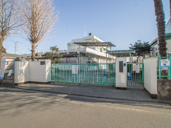 周辺環境:東久留米市立小山小学校(「たくましい体、豊かな心、確かな学力」を目指しています。)