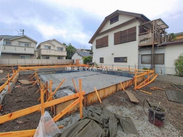 外観:現地外観写真（建築中）