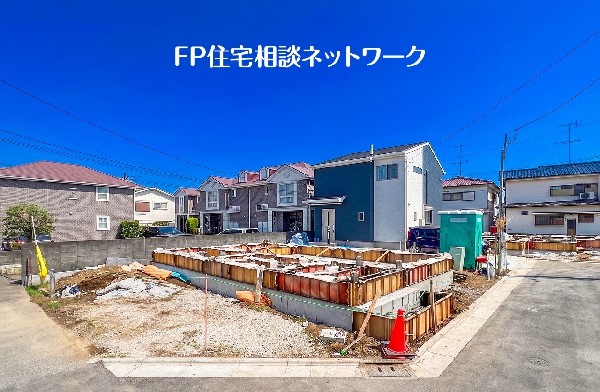 外観:現地外観写真（建築中）