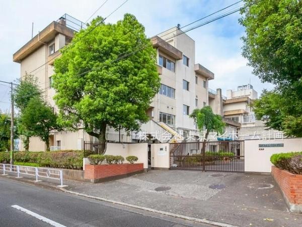 周辺環境:立川市立立川第九中学校