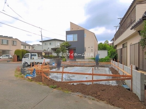 外観:現地外観写真（建築中）