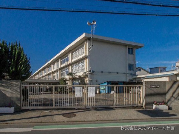 周辺環境:小平市立小平第十二小学校