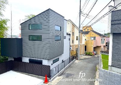 横浜市都筑区東山田町　新築一戸建　6980万円