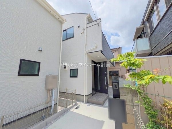 三鷹市中原4丁目　新築一戸建て　5980万円　2号棟